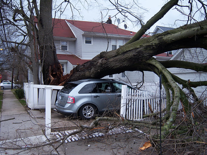 Storm damage aerial service